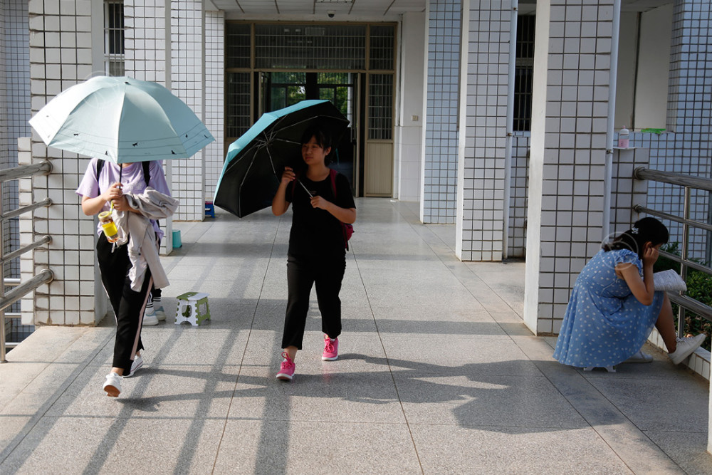 谷雨影像丨考研党的自白:早6晚11犯困挨冻 常