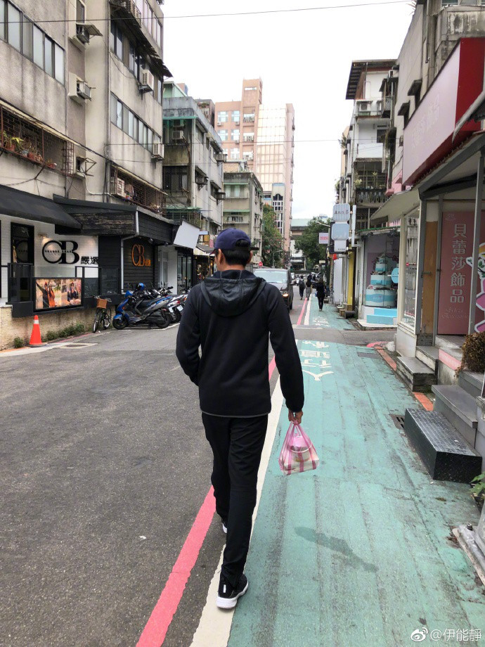 一线丨今年情人节真热闹:胡歌等多位明星传出