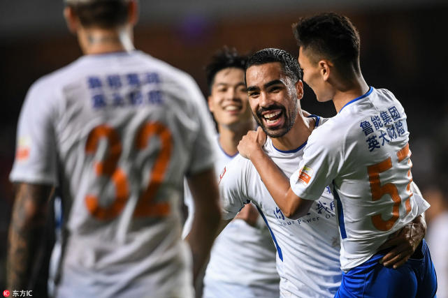 归化分几步?入籍成为内援 为国出战得过FIFA关