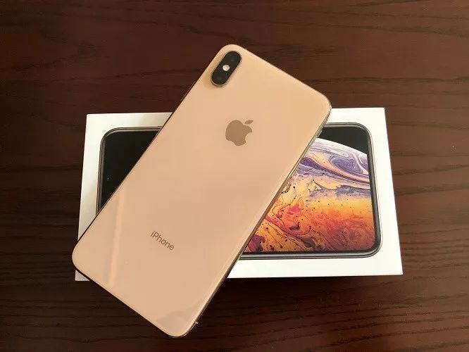 iphone xs max,下架后又卖爆?对比11系列谁更香!