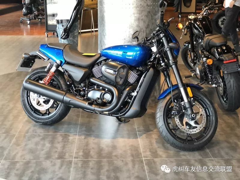 每日之车——哈雷戴维森 肥霸 fat bob 摩托车