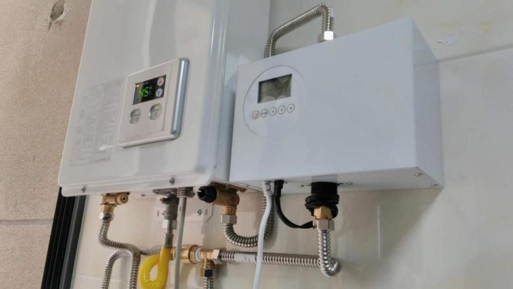 水龙头一开透心凉,热水器不能一块通?能,水循