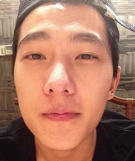 男明星们的自拍有多难看?王源易烊千玺搞怪,最后一个有年代感!