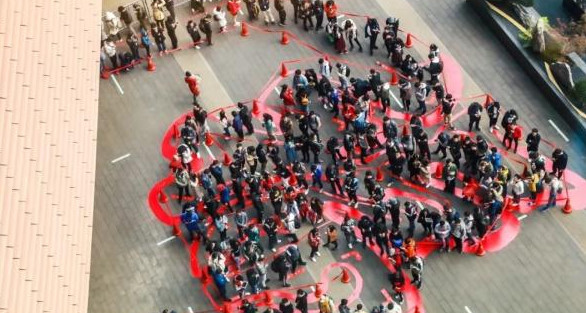 马化腾、雷军、给公司员工发红包了,网友:第一