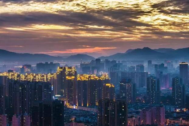 人口流失的城市_农村人口流失图片