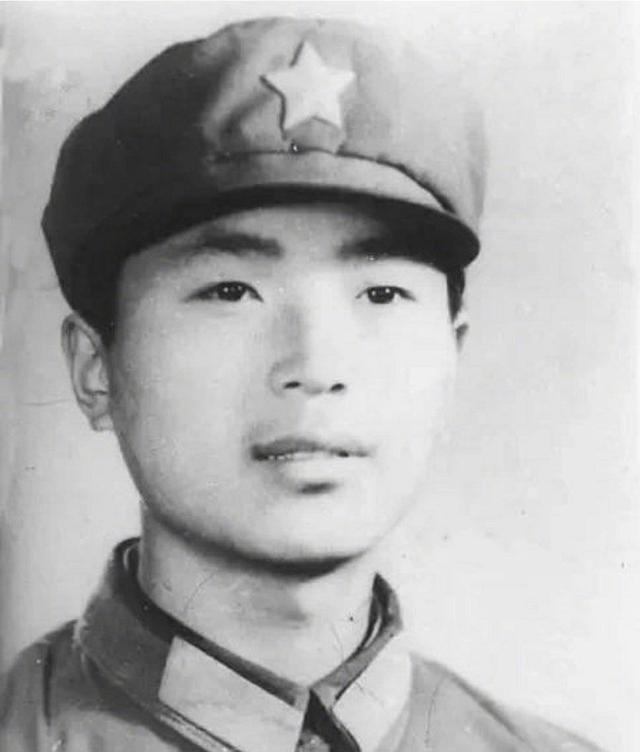 中越战争勇士录:独臂将军丁晓兵,"英雄坦克手"许森