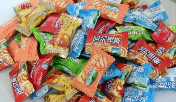人口与食品_人口与国情手抄报(2)