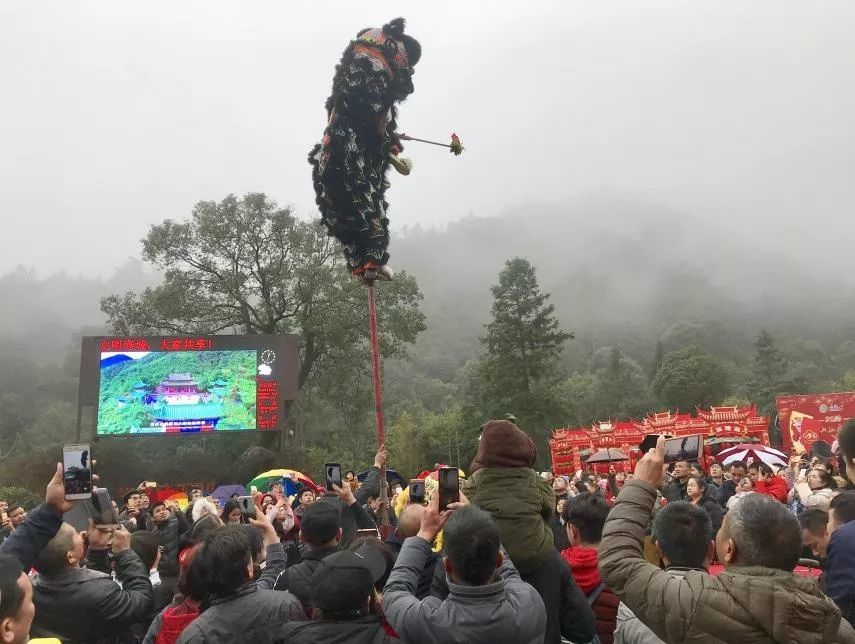 姑婆山仙姑庙会盛况空前,让我们一起来回顾精彩瞬间吧!