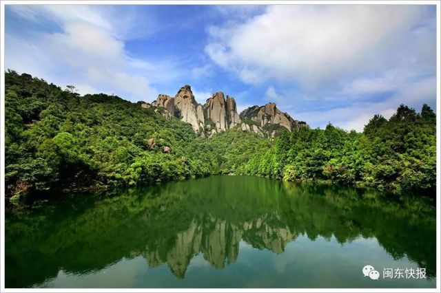 探访中国最具人气的热门旅游景点，探访中国最受欢迎的热门旅游景点