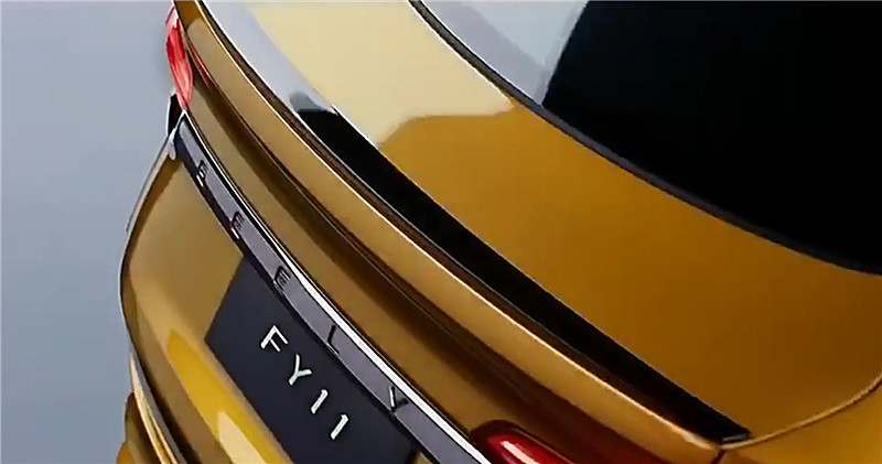 10万吉利FY11将上市,车漆香槟金,配4出混动