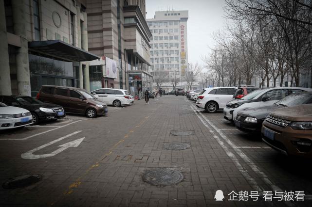 天津现霸气停车场 需留买路财