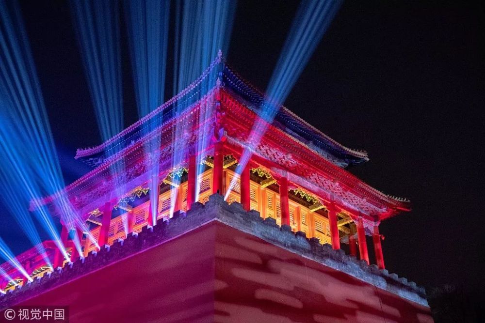 没有故宫灯光秀门票,那就看看古代皇宫灯光秀