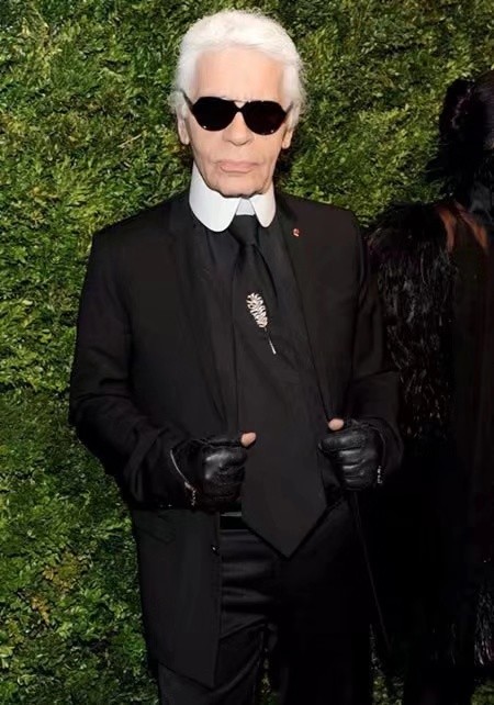 香奈儿艺术总监老佛爷去世 黄轩刘雯周迅宋茜