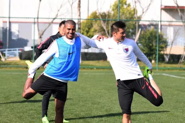 帕托仍未归队 阿兰新赛季要为天海竭尽全力