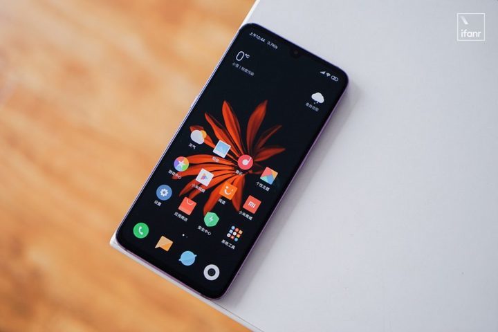 小米9评测:同价位上最能打的手机