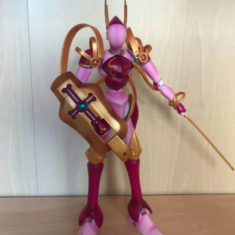 剑皇兽又名骑士领主兽,身为数码宝贝皇家骑士之一小编对它的印象