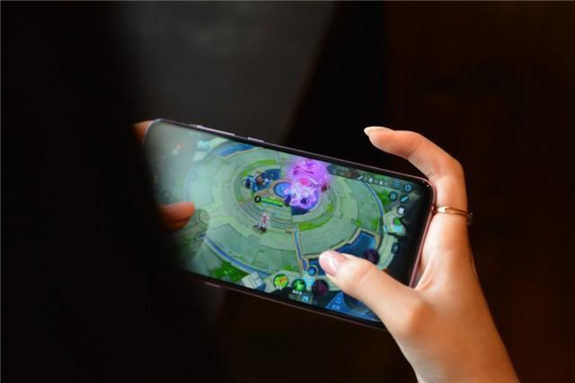 体验小米9游戏性能:刺激战场超高清模式倒计