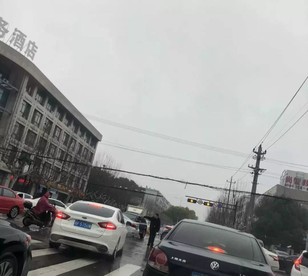 桐乡市有多少人口多少_桐乡市地图(3)