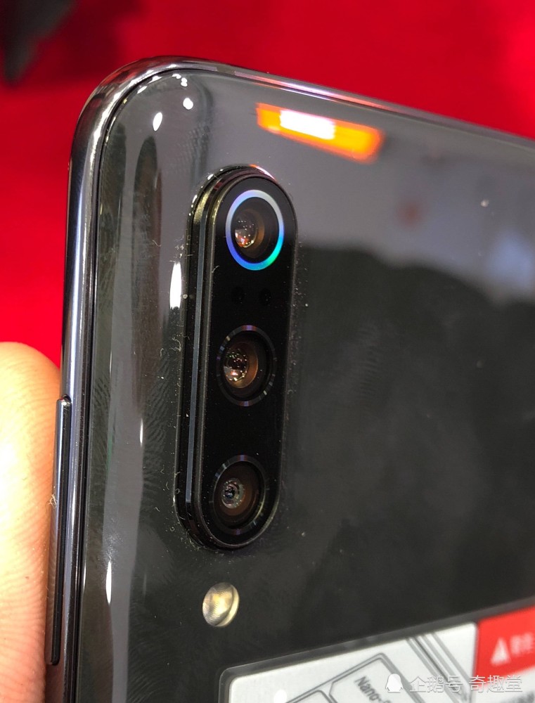 小米9开箱上手体验?小米手机史上最漂亮,性能