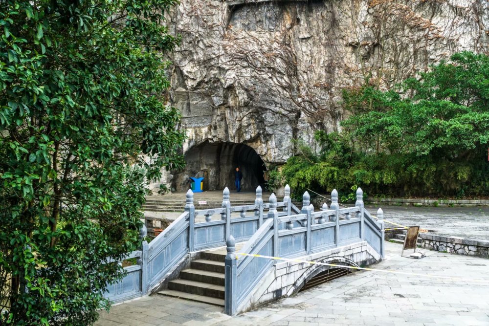 带你游桂林:虞山公园之一