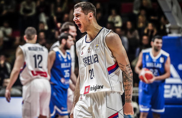 三条故事线揭秘世界杯欧洲区预选赛:足球冰岛