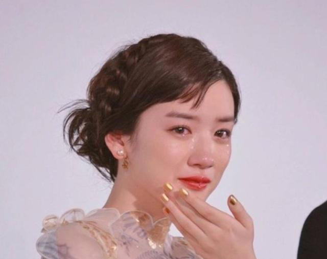 因 仙女式哭泣 走红的永野芽郁 换个发型气质 还撞脸刘亦菲 看点快报