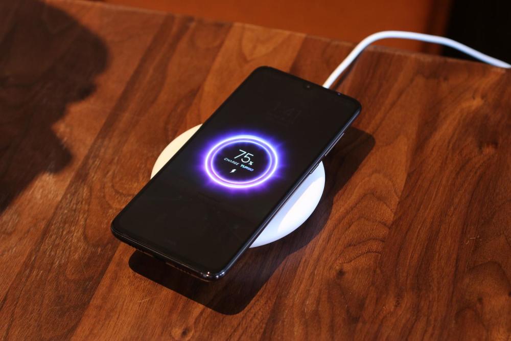 林斌尬吹小米9续航超过4200mAh旗舰 网友都