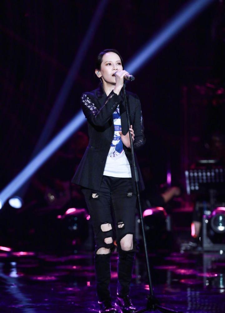 手》第七期剧透,杨坤翻唱张国荣经典,杨乃文唱