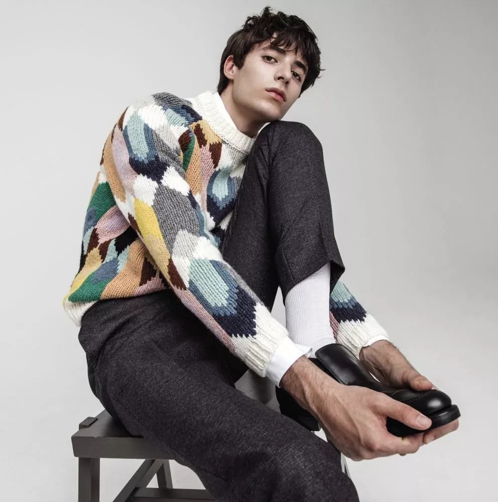 被爱马仕力捧的男模Oscar Kindelan,羡慕他的颜