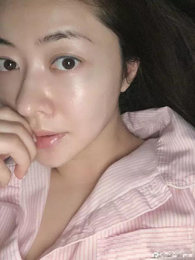 前任天王嫂自拍晒娃现任天王嫂秀闺蜜网友:一个贤一个