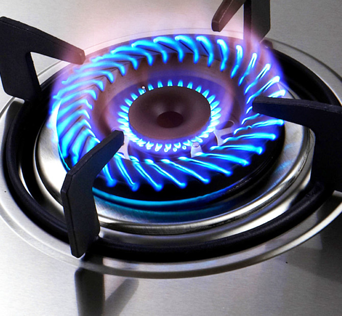 燃气灶打不着火咋办?别着急花钱修,一个好方法