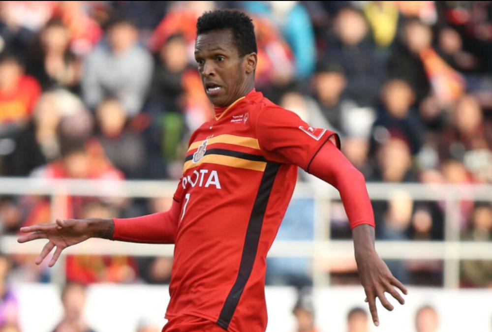 中超旧将J联赛揭幕战进两球 他信教戒酒复婚2