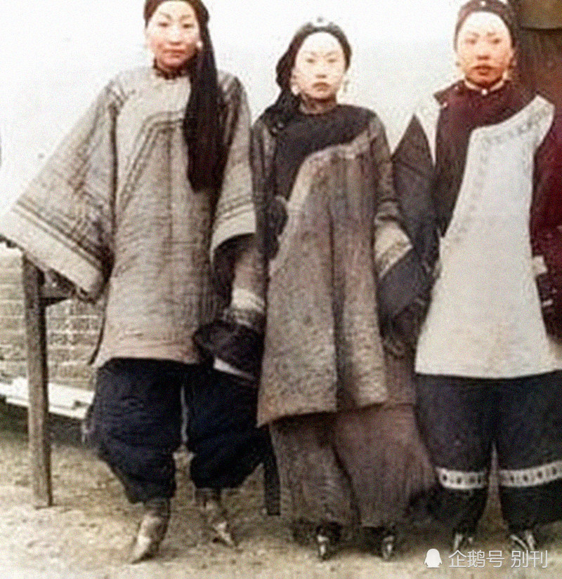 清朝贵族女子老照片!