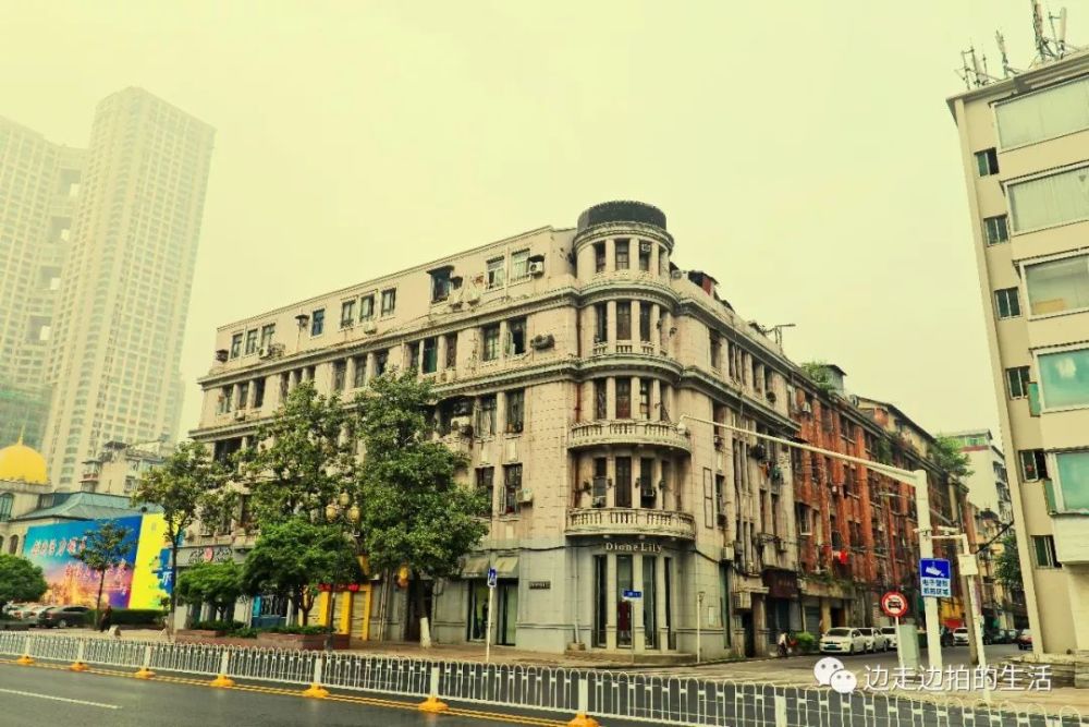 武汉老街之沿江大道,中国历史上第一家中外合资银行,如今是