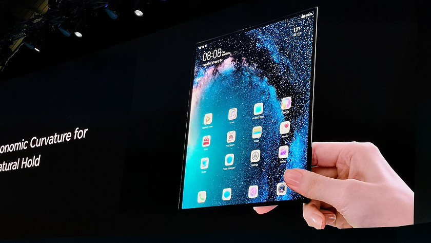 华为Mate X发布!5G超薄折叠屏。网友:价格认真