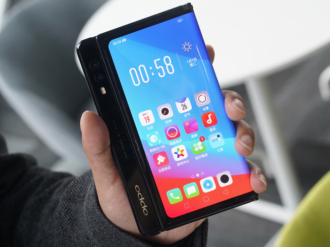 OPPO折叠屏手机亮相:折叠屏仅仅是屏幕变大