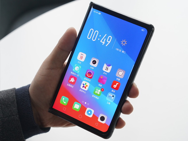 OPPO折叠屏手机亮相:折叠屏仅仅是屏幕变大