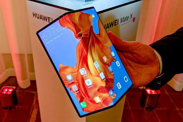 大公司要闻速览|小米完成组织架构调整;许家印成立新造车公司