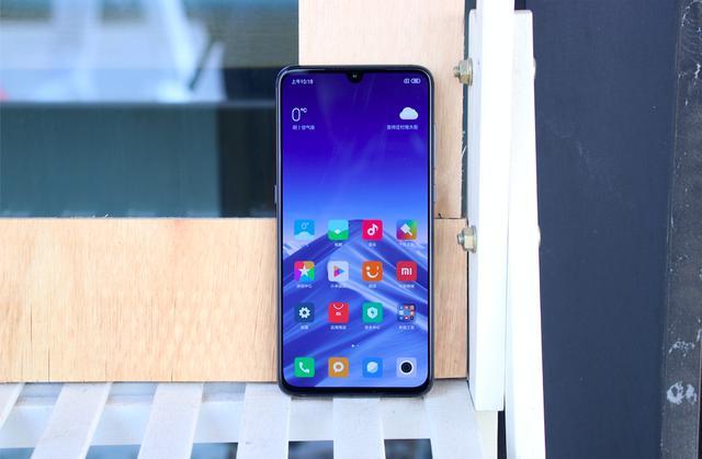 小米官方放话:小米9备货量很足,欢迎大家到线