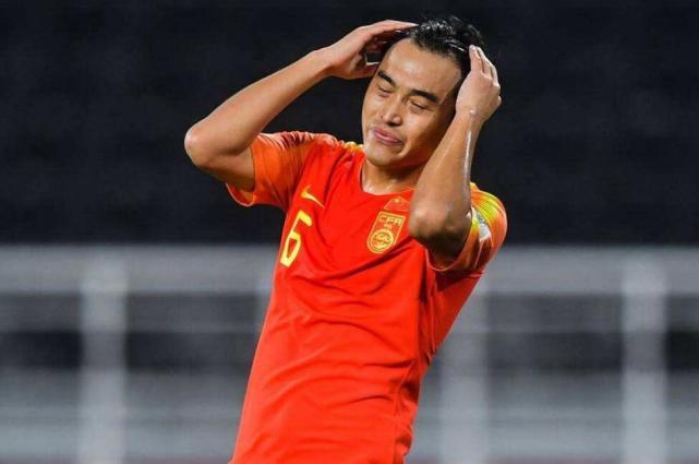 恒大更新亚冠报名表:补报4新援 冯潇霆压哨入