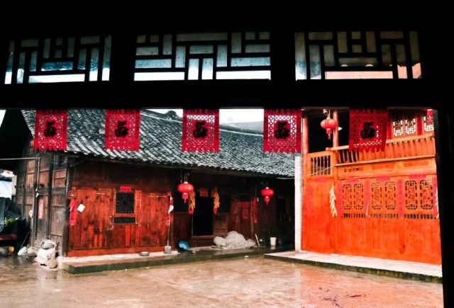 亻革族人口_亻革族图片