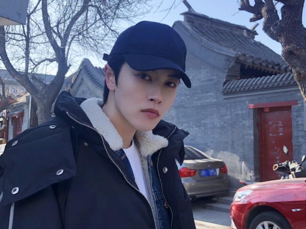 有种"惊艳"叫邢恩穿女装,以为只适合男装,却意外成仙