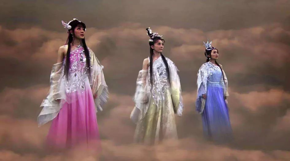 三霄娘娘相信大家都不陌生,也就是斗法姜子牙的云霄,碧霄,琼霄三位