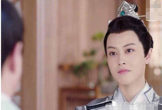 难怪邢恩一直讨厌穿女装,看到她穿上女装后:帅气也成了缺点!