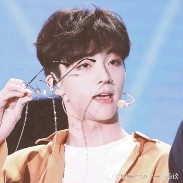 陈立农新出的这首歌,上线后播放破亿,00后打游