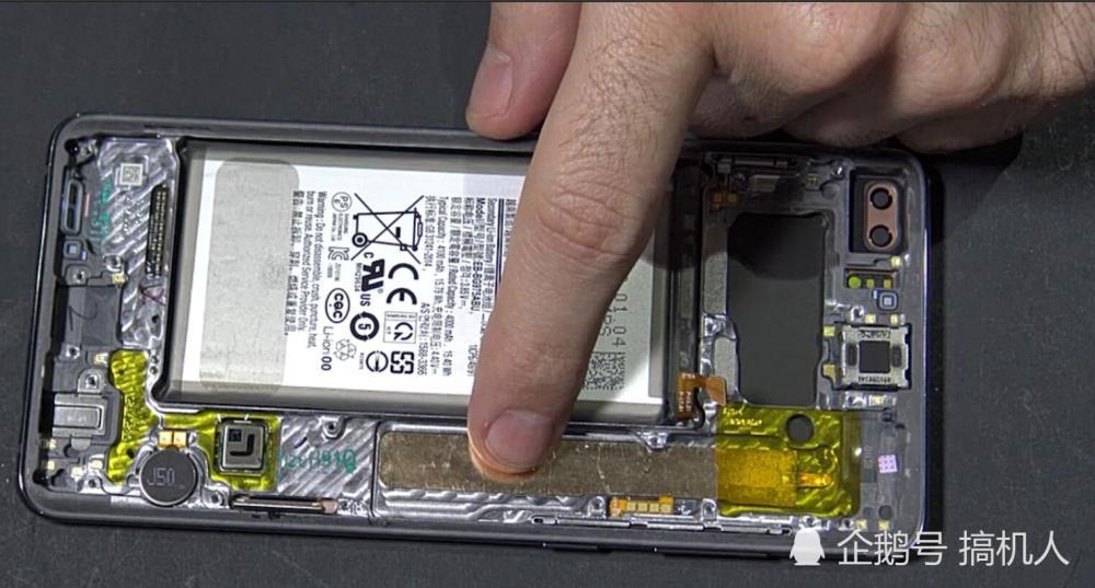 老外拆解三星S10后表示:比华为Mate20Pro维修