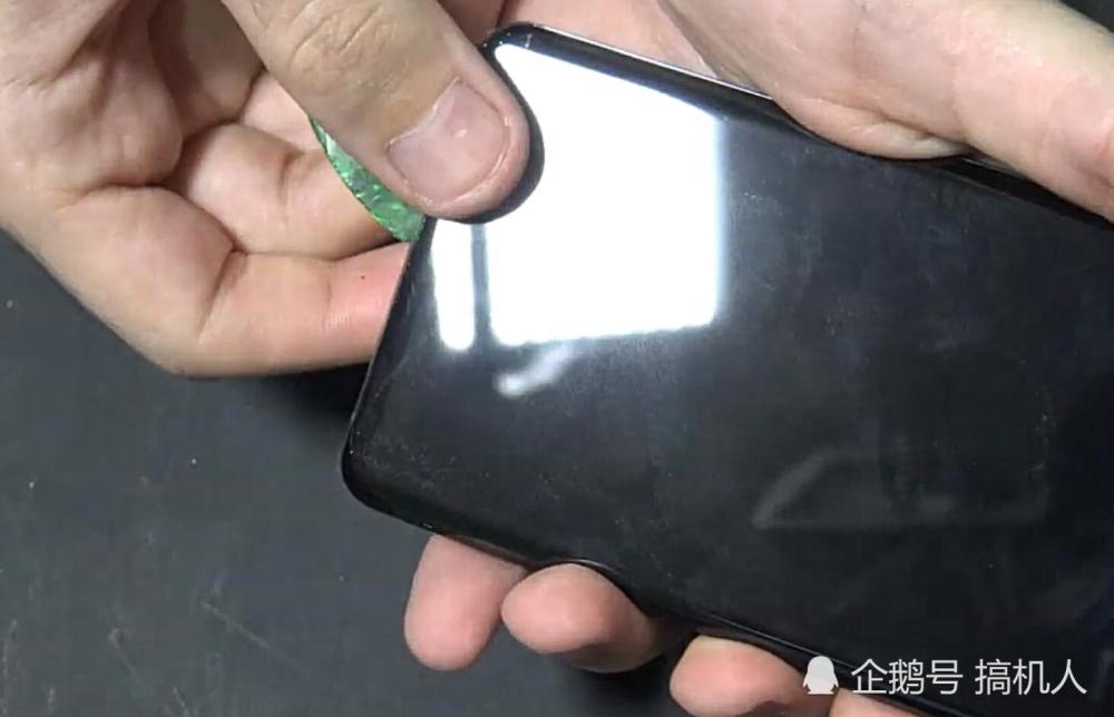 老外拆解三星S10后表示:比华为Mate20Pro维修