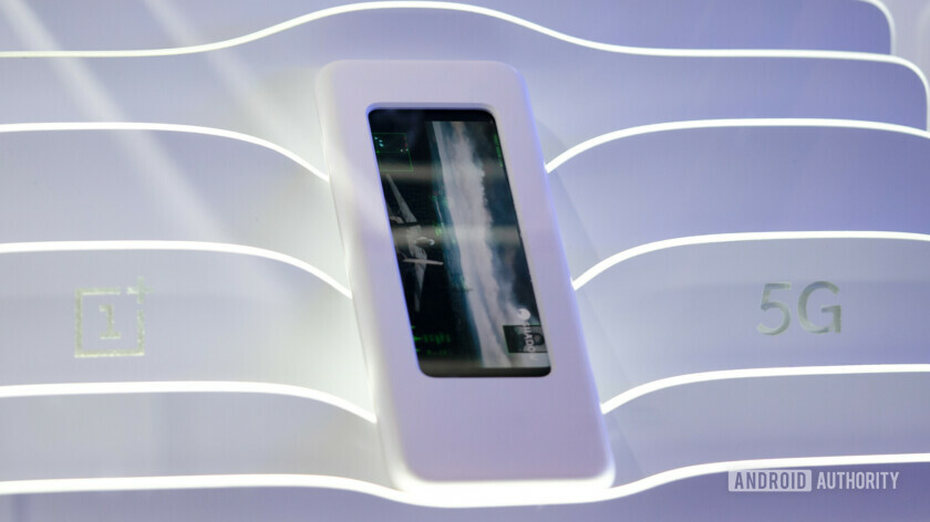 2019款5G手机售价分布:总体价格偏高,折叠屏