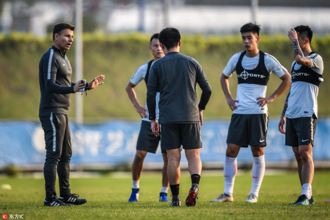 中超首战鲁能低调出征 人和主帅不惧二年级魔