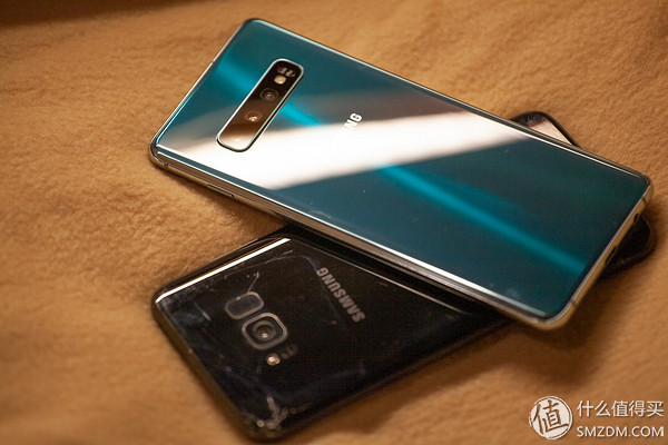 一种不改的创造精神?三星 S10+琉璃绿图赏兼